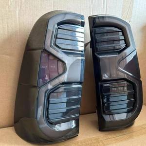 Adecuado para Toyota HILUX 12 <span class=keywords><strong>VIGO</strong></span> Luces traseras modificadas LED de gama alta que imitan luces traseras REVO y luces de freno - Product Image 2