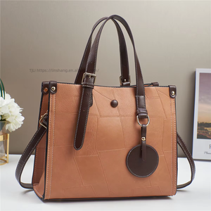 Hot Selling Wholesale Fashion Trendy Designer Ladies Bags Pu Leather Women's Luxury <b>Handbags</b> for Women - Product Image 4