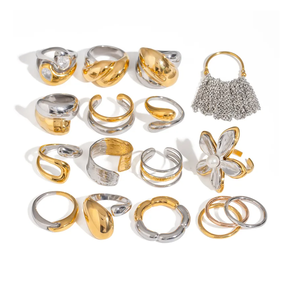 Anillos geométricos de flores hipoalergénicas impermeables chapados en oro de 18 quilates de alto pulido de dos tonos de acero inoxidable exagerado de la India - Product Image 1