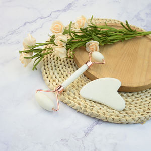Private Label Facial Roller <span class=keywords><strong>Massager</strong></span> 100% Natural White Jade Face Roller com Gua Sha Conjunto com Caixa de Embalagem Personalizada OEM - Product Image 5