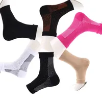 Chaussettes de compression pour neuropathie pour hommes et femmes avec attelle de cheville, fasciite plantaire, soulagement de l'enflure, protection apaisante contre la douleur