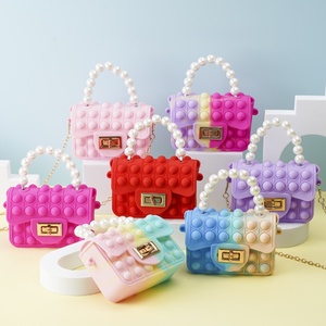 Bolso de mano infantil de silicona con perlas de burbujas de doble cara, monedero con hebilla cuadrada, regalo, directamente del fabricante - Product Image 1