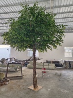 Arbre artificiel en fibre de verre vert Ficus de 3 mètres de haut pour centre de table, idéal pour événements de remise de diplômes et mariages sur le thème Forêt Enchantée