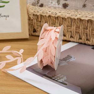 Ruban de feuilles artificielles décoratives le plus vendu pour l'embellissement de vêtements et les fournitures de bricolage, 10 mètres/rouleau - Product Image 6