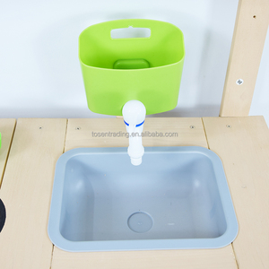 Cocina de Jardín de Madera con Pizarra, Fregadero, Utensilios y Estantes de Almacenamiento - Cocina de Juego para Niños para el Patio Trasero, para Juegos Imaginativos - Product Image 4