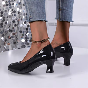Nouveauté - Chaussures à talons pour femmes grandes tailles avec semelles en caoutchouc de qualité, bout pointu, tendances de la mode estivale, talons bas pour femmes - Product Image 3