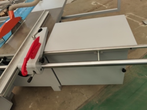<span class=keywords><strong>Sierra</strong></span> de Mesa Deslizante Automática de Alta Velocidad de 2800 mm a 3000 mm para Corte de Madera - Product Image 5