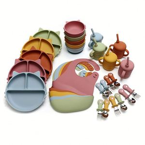 Plato de Silicona Suave Libre de BPA para Niños Pequeños, con Dibujos Animados, de 0 a 12 Meses, Taza para Meriendas, Babero, Tazón, Juego de Vajilla para Niños Libre de BPA - Product Image 4