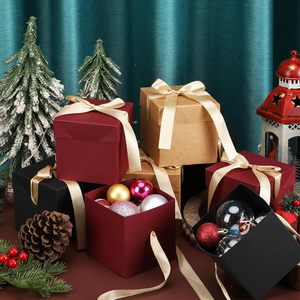 Cajas de Regalo Cuadradas Pequeñas <span class=keywords><strong>para</strong></span> <span class=keywords><strong>Navidad</strong></span> con Tapas y Cinta Dorada, Cajas de Regalo Kraft Rojas, Marrones y Negras <span class=keywords><strong>para</strong></span> Fiestas y Propuestas - Product Image 1