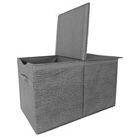 Le couvercle de l'organisateur de vêtements peut être amovible, pliable, en tissu non tissé, imperméable, écologique, durable, de forme carrée.