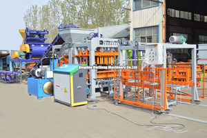 Machine à fabriquer des blocs QT8-15, <span class=keywords><strong>entreprise</strong></span> de construction en <span class=keywords><strong>maçonnerie</strong></span>, machine à fabriquer des blocs de béton, prix d'usine - Product Image 2