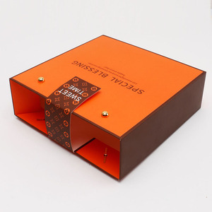 Wholesale Custom 4x4 Eco-friendly Donut Waffle French Pastry Cookie Box Cake Mousse Packaging Christmas