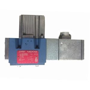   เซอร์โววาล์ว D661 4444C ส่วนประกอบเครื่องจักรไฮดรอลิก รูปแบบแนวตั้ง - Product Image 3