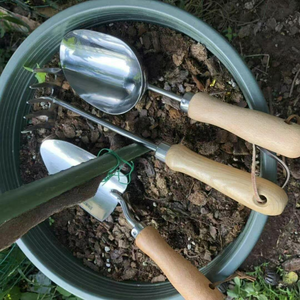 ชุดตัก<span class=keywords><strong>ดิน</strong></span>แบบหล<span class=keywords><strong>ว</strong></span>มสำหรับปลูกในส<span class=keywords><strong>ว</strong></span>นพ<span class=keywords><strong>ลั</strong></span>่วมือพร้อมด้ามไม้เกรียงทำส<span class=keywords><strong>ว</strong></span>น - Product Image 4