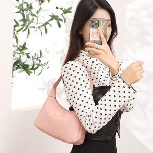 Nuova Borsa Tote da Donna HK 2026 in Pelle PU con Manico Singolo, Borsa a Spalla con Paillettes Litchi e Catene, Alla Moda per Tutte le Stagioni e Viaggi - Product Image 4
