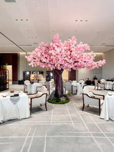ต้นซากุระประดิษฐ์สำหรับตกแต่งร้านอาหารงานแต่งงาน จัดส่งจากโรงงานภายในสามวัน - Product Image 5