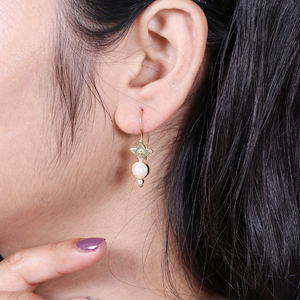 Vente en gros de boucles d'oreilles en perles d'eau douce naturelles Boucles d'oreilles en argent sterling 925 plaqué or 2025 à bas prix - Product Image 3