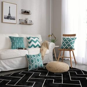 Copricuscino moderno jacquard federa - Product Image 1