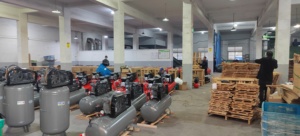 Bon prix 8bar AC 230V compresseur d'air à piston <span class=keywords><strong>100L</strong></span> 2HP 3HP à entraînement par courroie avec réservoir vertical 150L - Product Image 2