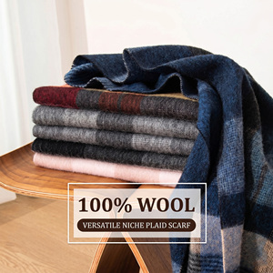 Écharpe en laine de mouton 100% à carreaux, prix d'usine, qualité supérieure, pour un style hivernal confortable - Product Image 1