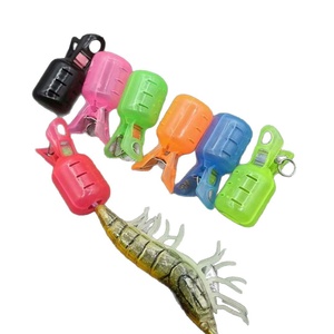 Porta Ganci da Pesca in Legno Portatile per Gamberi, Calamari e Ami da Pesca, con Clip e Custodia Protettiva per Ami a Ombrello, per Acqua Salata - Product Image 6