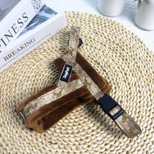 애완동물 하네스 탈착식 천연 가죽 솔리드 퍼 리쉬 세트 배변 봉투 디자이너 안전 버클 맞춤형 럭셔리 노 풀 도그 - Product Image 1