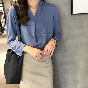 Camicia da donna personalizzata con scollo a V camicette a maniche lunghe da donna camicetta da ufficio di Design più recente da donna - Product Image 1