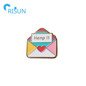 Pin esmaltado de pareja de sobres Hey al por mayor, sobre con logotipo personalizado, Pin de solapa de esmalte duro suave Vintage, broche de insignia de escritura de sobres - Product Image 5