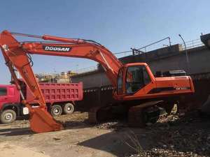 Excavatrice d'occasion, matériel de terrassement, DOOSAN DX300LC à vendre - Product Image 2