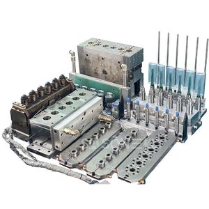 Macchina per Stampaggio a Iniezione e Soffiaggio ISBM Simile a Aoki - Product Image 4