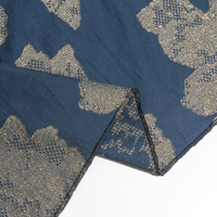 KEER Usine personnalisée TMJG380N Tissu damassé Jacquard Bleu Lurex organique teint en fil Vêtements pour femmes pour les bagages de mariage