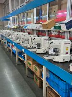 Machine à coudre industrielle électronique à point de surjet simple à grande vitesse RONMACK RM-430D-T pour l'usine de confection de tapis