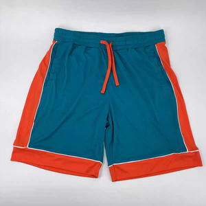 Shorts de sport décontractés en coton pour hommes, style rétro, avec logo brodé personnalisé, en molleton français, pour le football et le basketball - Product Image 3
