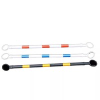 Barrière de sécurité routière rétractable en plastique ABS de haute qualité avec cône réfléchissant et tige de connexion pour le contrôle du trafic