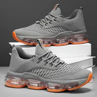 Sepatu Lari Luar Ruangan Serbaguna Modis Musim Panas Pria Sepatu Olahraga Sol Lembut Bantalan Ultra-ringan Bersirkulasi Udara Ukuran Besar