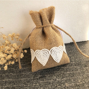 Vente en gros de sacs personnalisés en <span class=keywords><strong>dentelle</strong></span> <span class=keywords><strong>jute</strong></span> <span class=keywords><strong>jute</strong></span> petite pochette à cordon pour mariage faveur bonbons souvenir décoration toile de <span class=keywords><strong>jute</strong></span> sac en <span class=keywords><strong>dentelle</strong></span> - Product Image 2