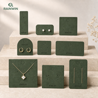 9 styles de cartes de présentation de bijoux en papier vert foncé en gros avec trous de suspension pour boucles d'oreilles, colliers, pinces à cheveux, emballage