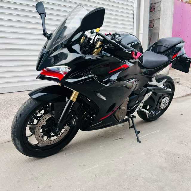 QJMotor SRK450 450cc High Performance Sport Motorcycle