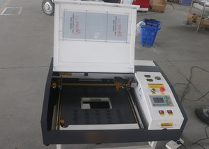 Hoge snelheid CO2 <span class=keywords><strong>Laser</strong></span> 3050 4040 4060 50W 60W 100W CNC Lasergraveermachine voor het graveren van acryl en hout - Product Image 4