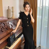 Vente en Gros Élégante Classique Noir Robe Col V pour Femmes Jupe Courte Robes pour Femme