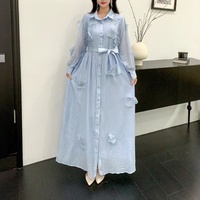 Robe chemise maxi élégante et luxueuse à fleurs tissées pour femmes avec manches longues, détails boutonnés, tenue formelle et décontractée