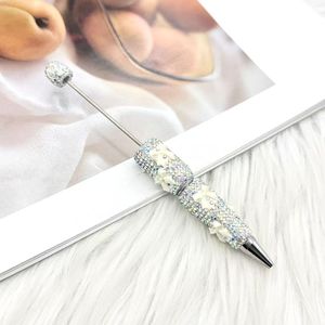 Stylos de <span class=keywords><strong>luxe</strong></span> DIY noirs et argentés avec strass et décorations nœud papillon colorées, stylo bijou perlé style industrie lourde, stylo cadeau boîte mystère - Product Image 5