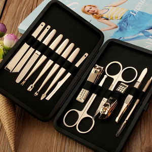 Set Manicure e Pedicure di Lusso Color Oro 14 Pezzi per Uomo e Donna Regalo di Nozze - Product Image 3