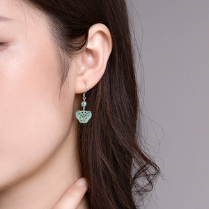 Pendientes de plata S925 con esmeralda natural azul agua y diseño de mariposa - jadeíta de grado hielo, estilo antiguo para mujer - Product Image 5