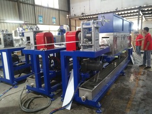 4ストラップ押出機生産ライン大容量PP2022新しいペットシート押出ラインステンレス鋼304シングルスクリュー