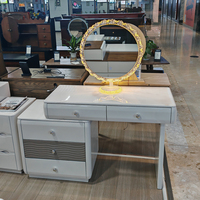 Table de maquillage moderne OEM blanche à LED, écologique, avec miroir éclairé en cristal, armoire latérale et 5 tiroirs de rangement pour chambre à coucher