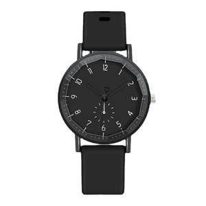 Reloj de Cuarzo Moderno para Mujer, Correa de Silicona, Esfera Digital Simple de 33 mm, Regalos para Mujer - Product Image 5
