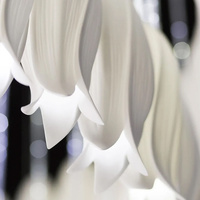 Nouvelle conception de lustre de luxe pour plafond haut, modèle de villa, escalier, luminaire suspendu en céramique à fleurs
