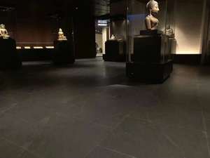 Dalle de marbre noir doré de Californie avec veines dorées audacieuses, effet noir spectaculaire, pour mur d'accentuation intérieur de luxe OEM - Product Image 5