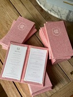 Porte-menu de mariage personnalisé avec logo sur mesure, en papier fait main recouvert de lin, avec monogramme, support de table pour affichage